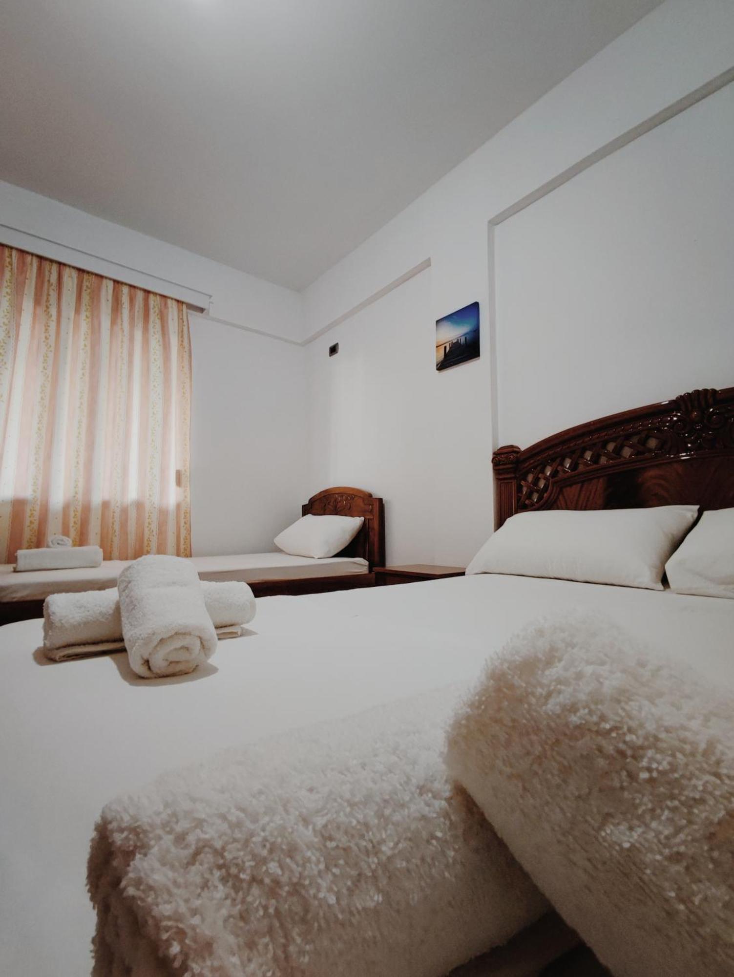 El Rio Apartments Sarande Room photo