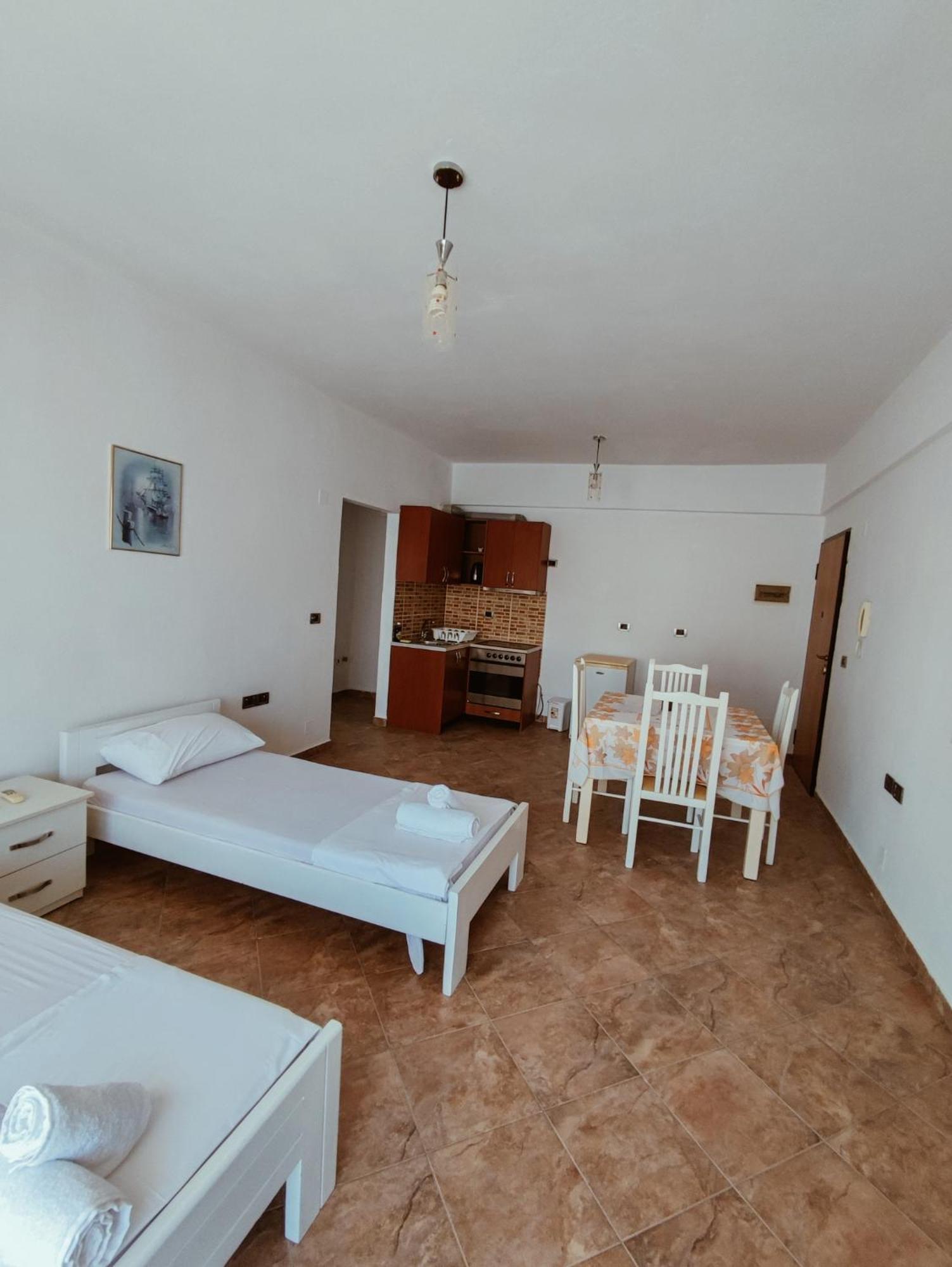 El Rio Apartments Sarande Room photo