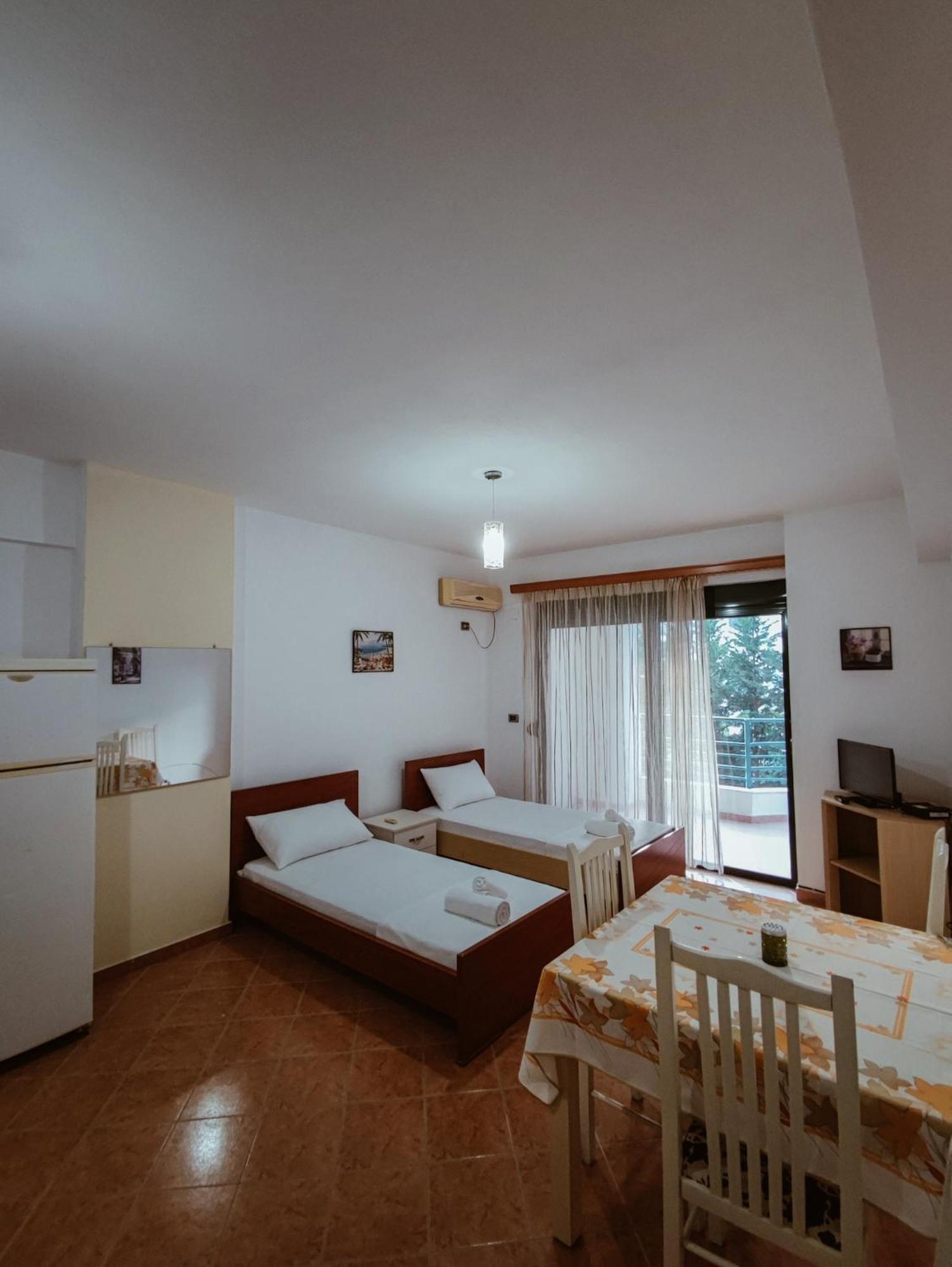 El Rio Apartments Sarande Room photo